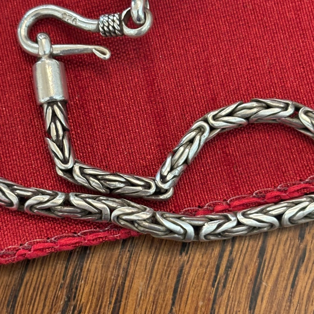 Byzantine chain with hook closure - Picture 4 of 4